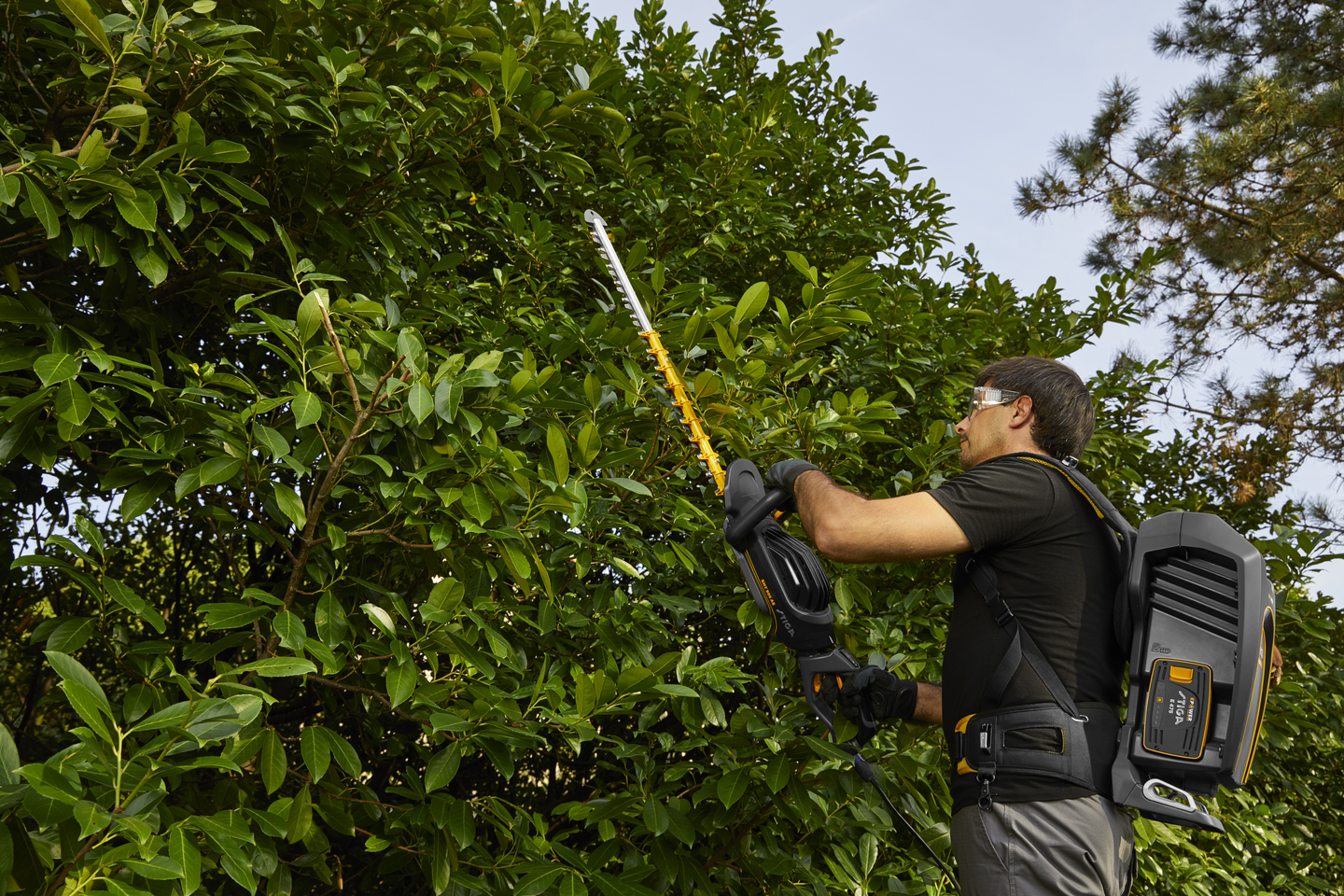 Akkupensasleikkuri STIGA SHT 900 AE runko