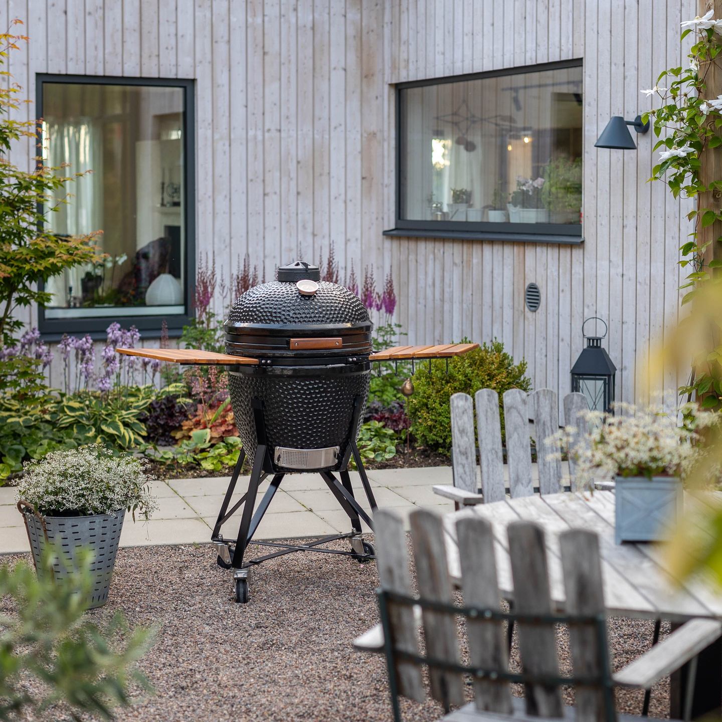 Hiiligrilli Kamado Sumo Midi 21" musta