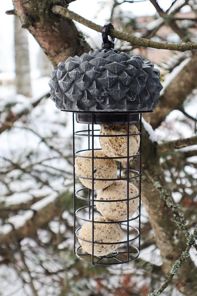 Talipallojen syöttölaite Terho