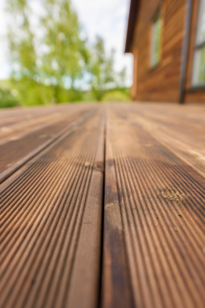 TRALL MÖREROYAL RILLAD 28X120 BRUN 3,6 M