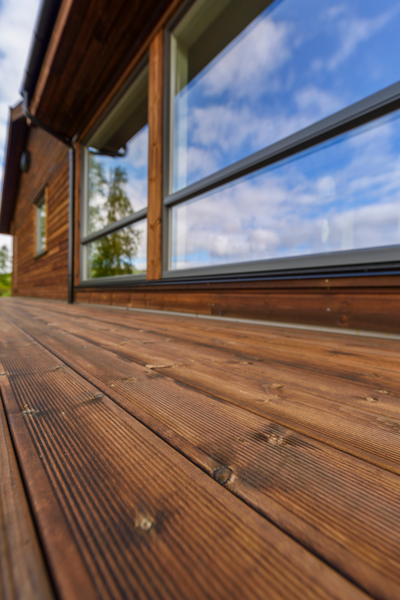 TRALL MÖREROYAL RILLAD 28X120 BRUN 3,6 M