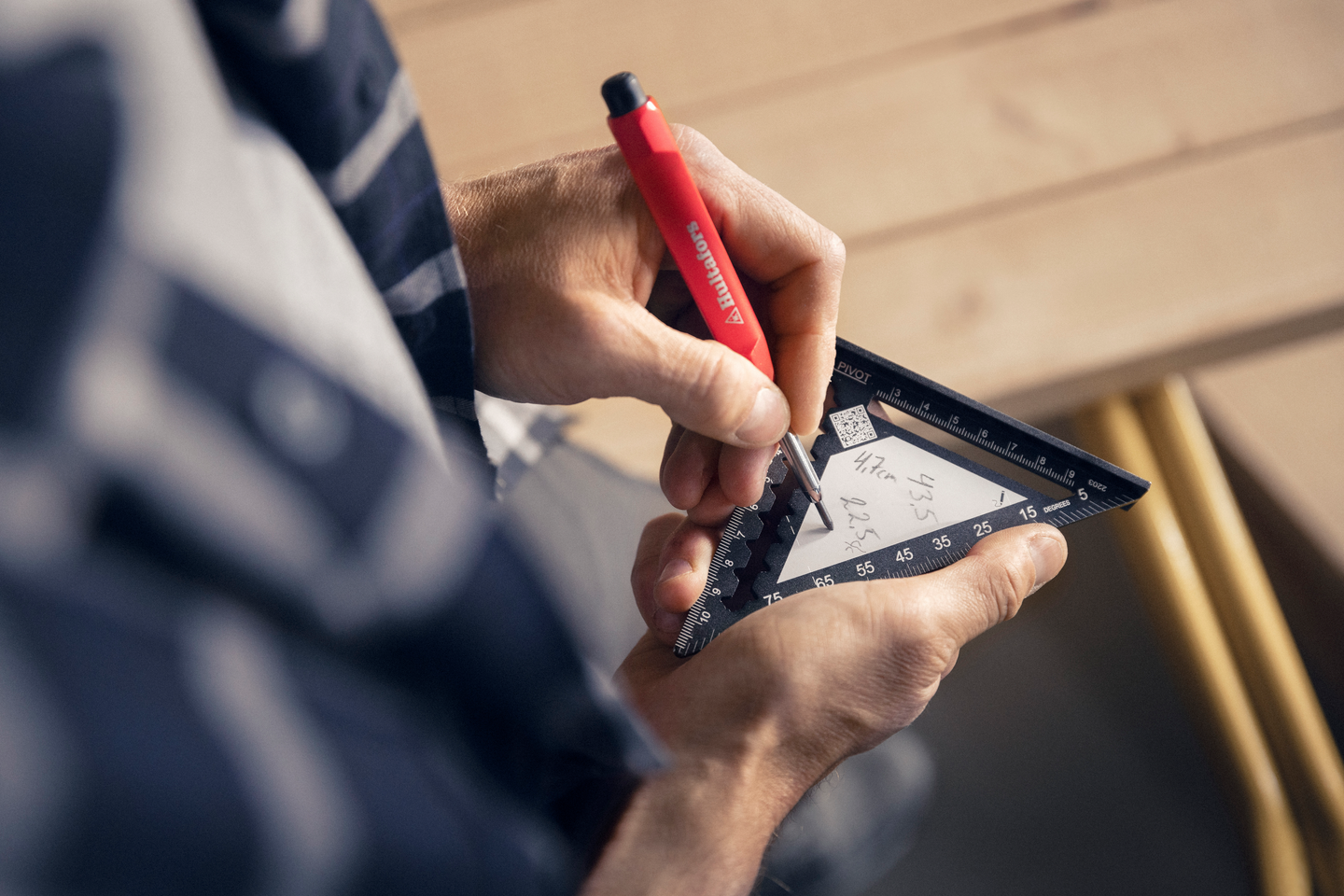 Kirvesmiehen suorakulma Hultafors mini MMRS