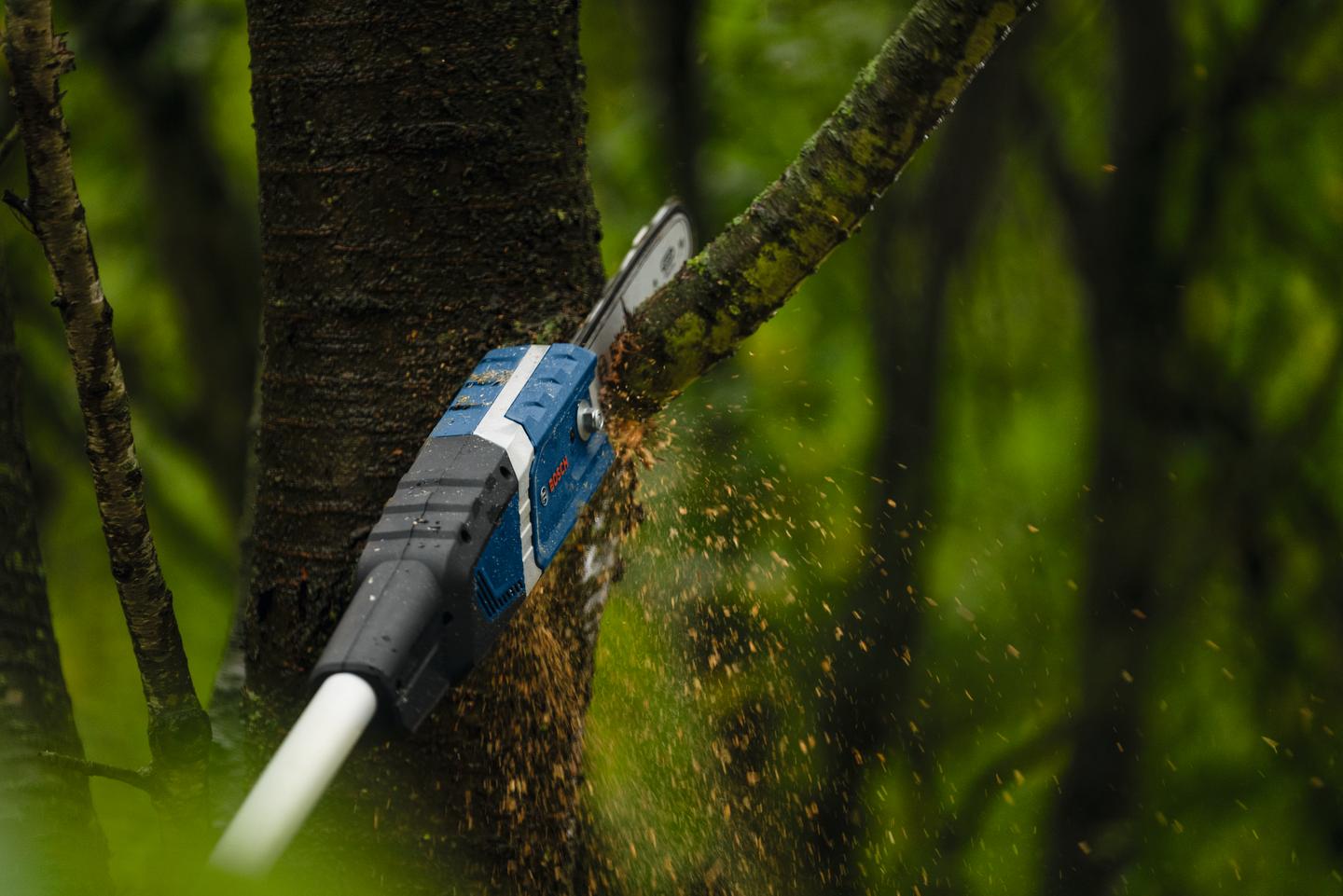 Akkuoksasaha Bosch GKE 18V-25 T teleskooppi Solo