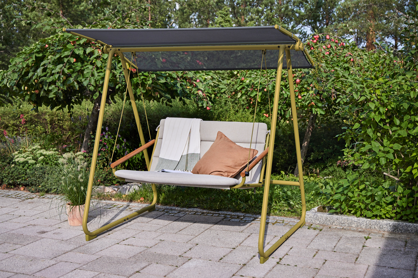 Keinu Cello Green 79x122x162cm