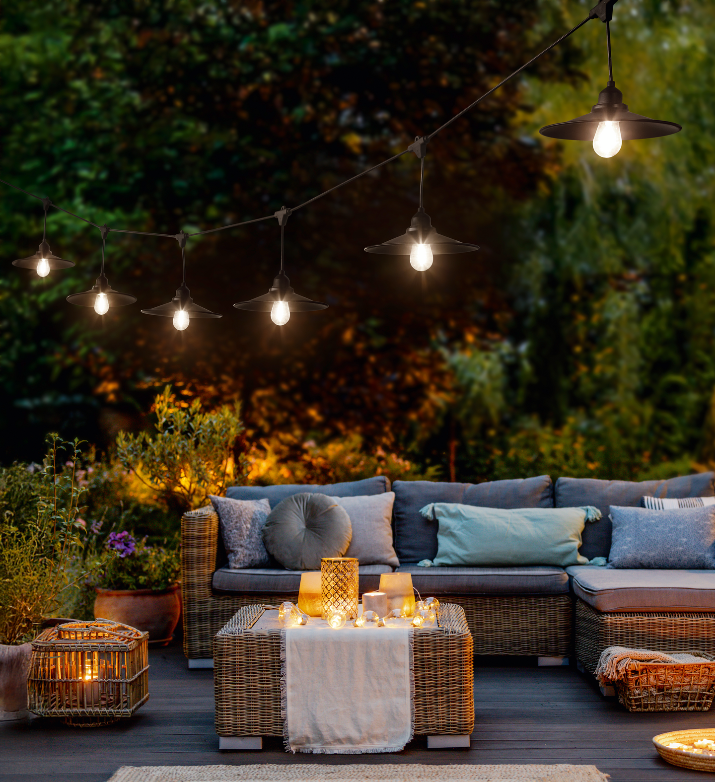 Valoketju TRIO Chain 10xE27 6,5m varjostimilla musta