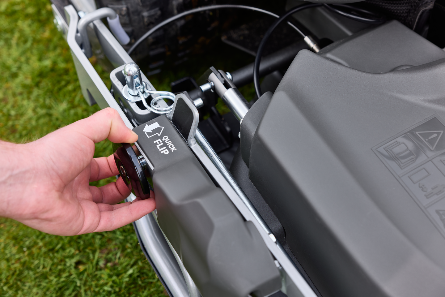 Etuleikkuri Stiga Park 500 W ilman leikkuulaitetta