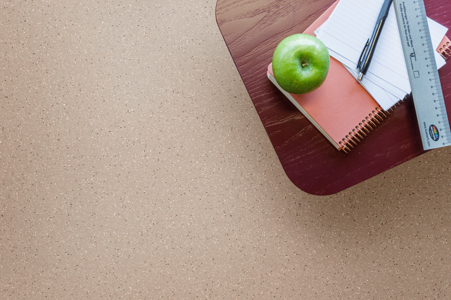 Julkisten  tilojen matto Kährs Infinity 542373 Morocco Pink