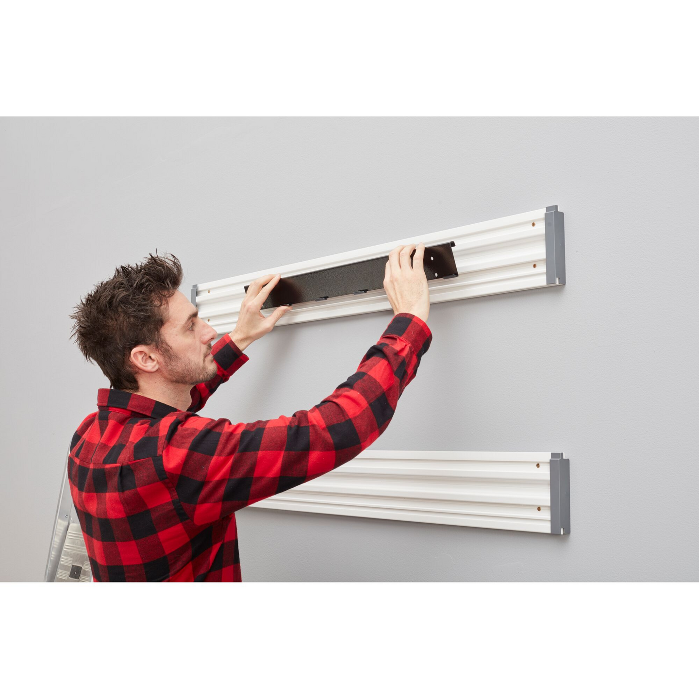 Seinäkaappi Stanley Trackwall yksiovinen