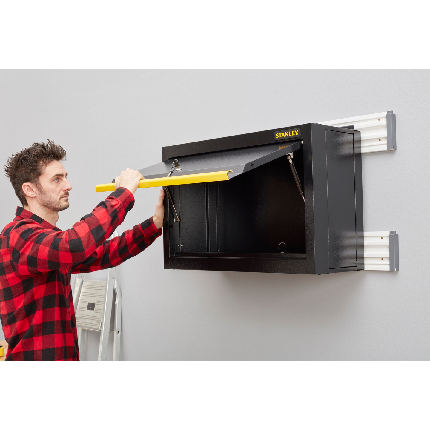 Seinäkaappi Stanley Trackwall yksiovinen