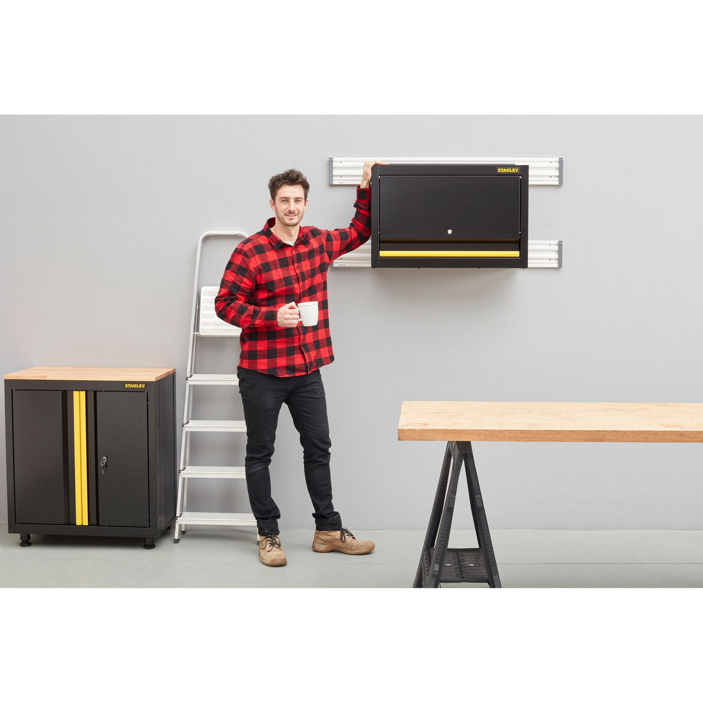 Seinäkaappi Stanley Trackwall yksiovinen