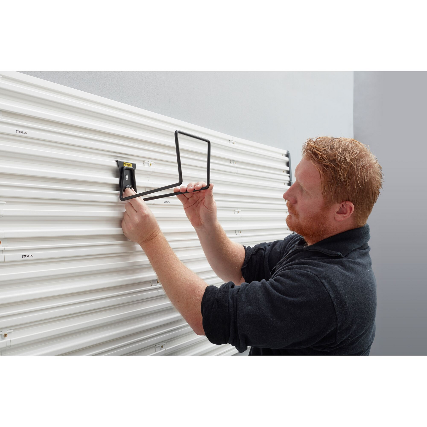 Iso ripustuskoukku Stanley Trackwall