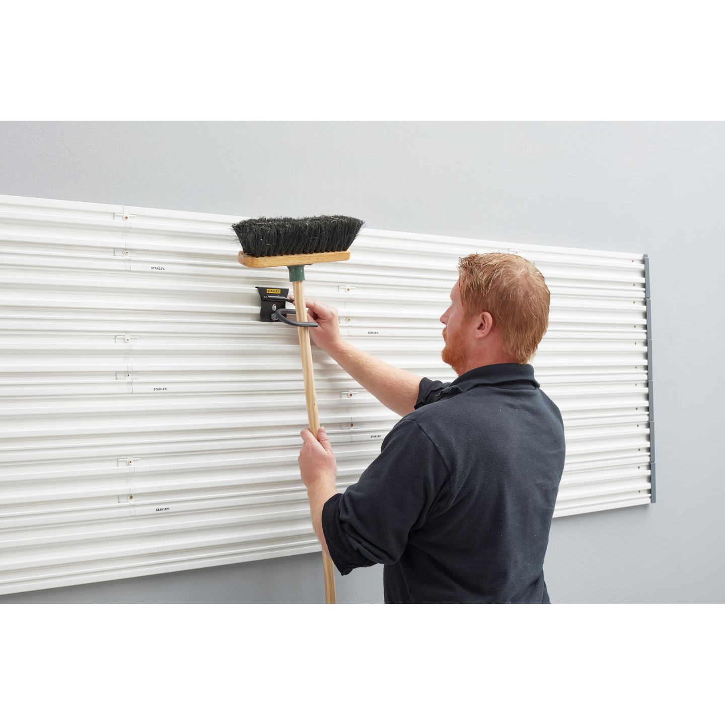 S-koukku Stanley Trackwall