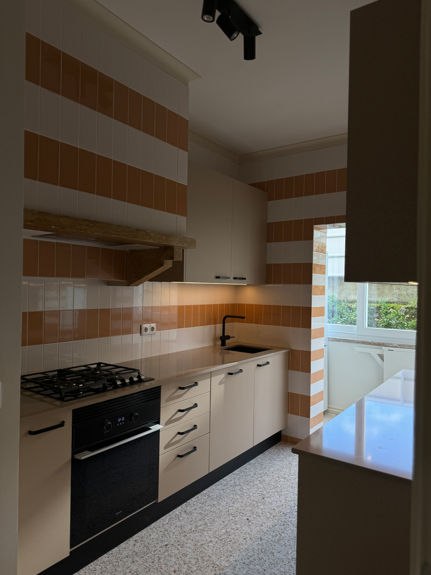 Seinälaatta Cello Primus 001.0 10x20 valkoinen kiiltävä 1m²