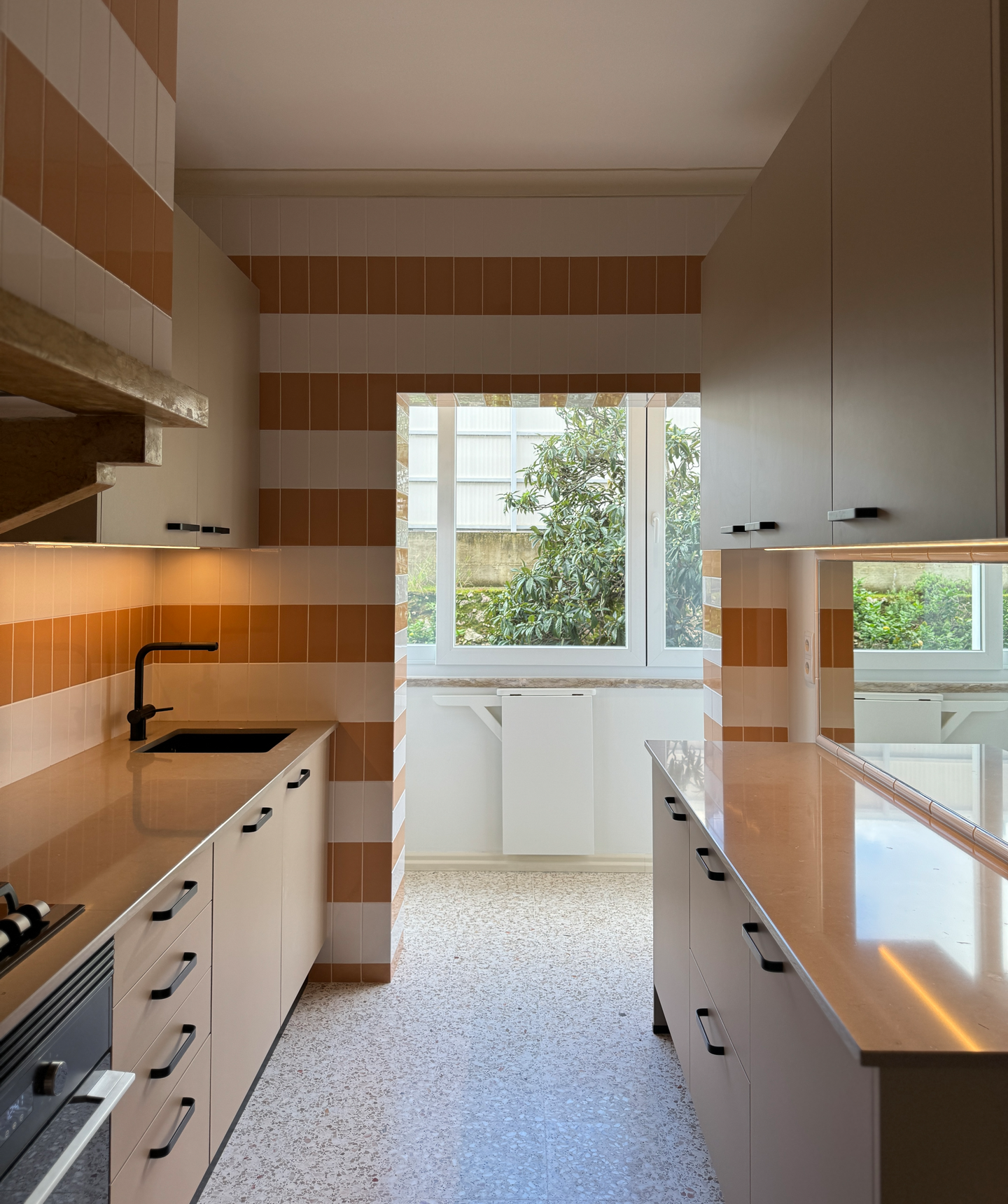 Seinälaatta Cello Primus 001.0 10x20 valkoinen kiiltävä 1m²