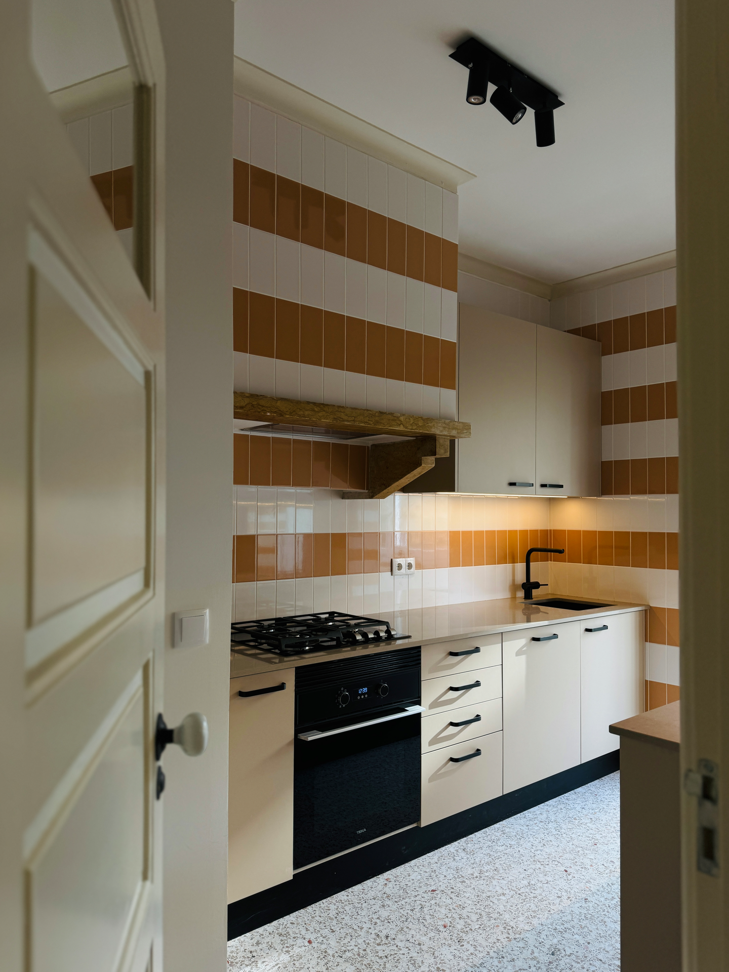 Seinälaatta Cello Primus 001.0 10x20 valkoinen kiiltävä 1m²