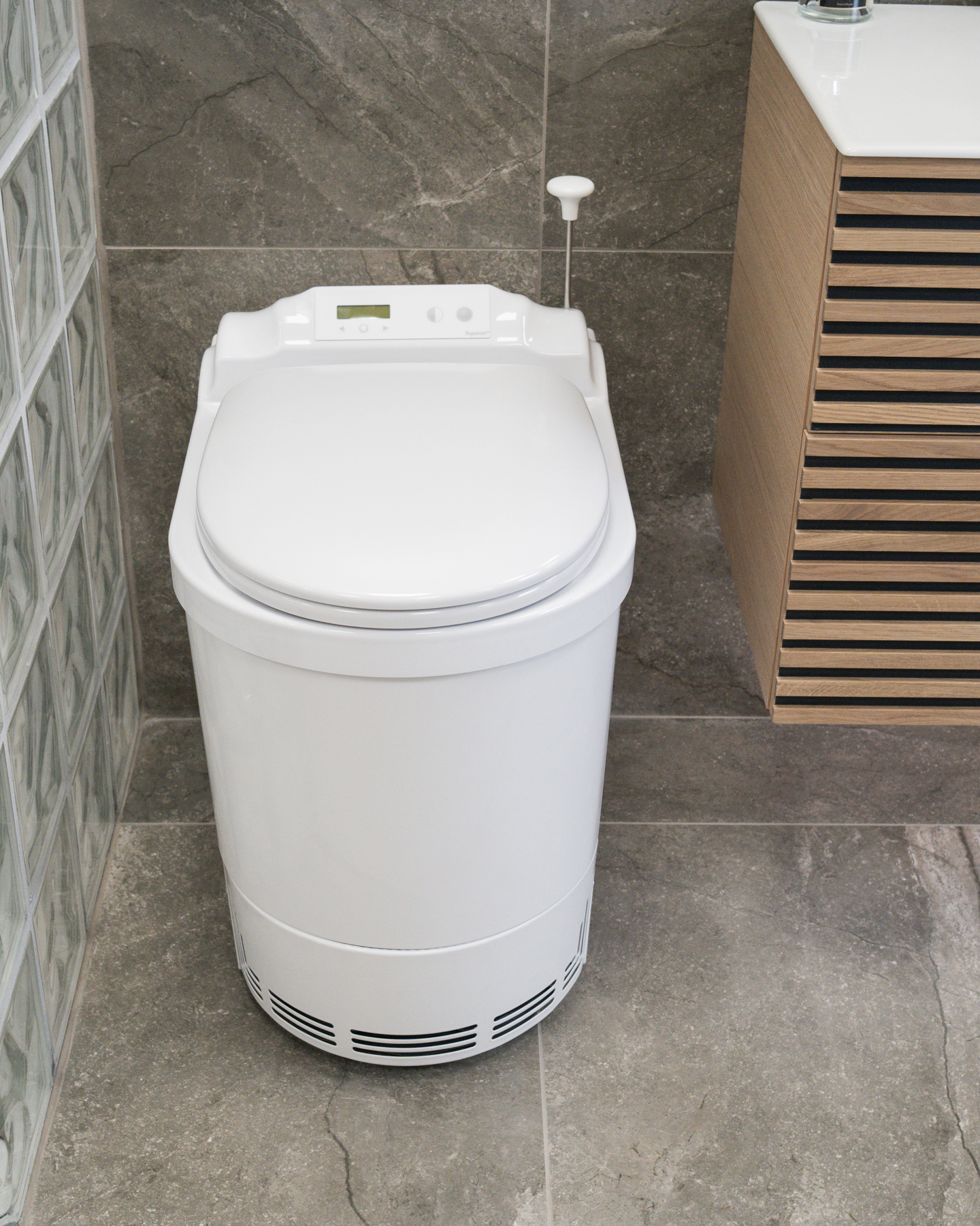 Polttava käymälä Separett Family II