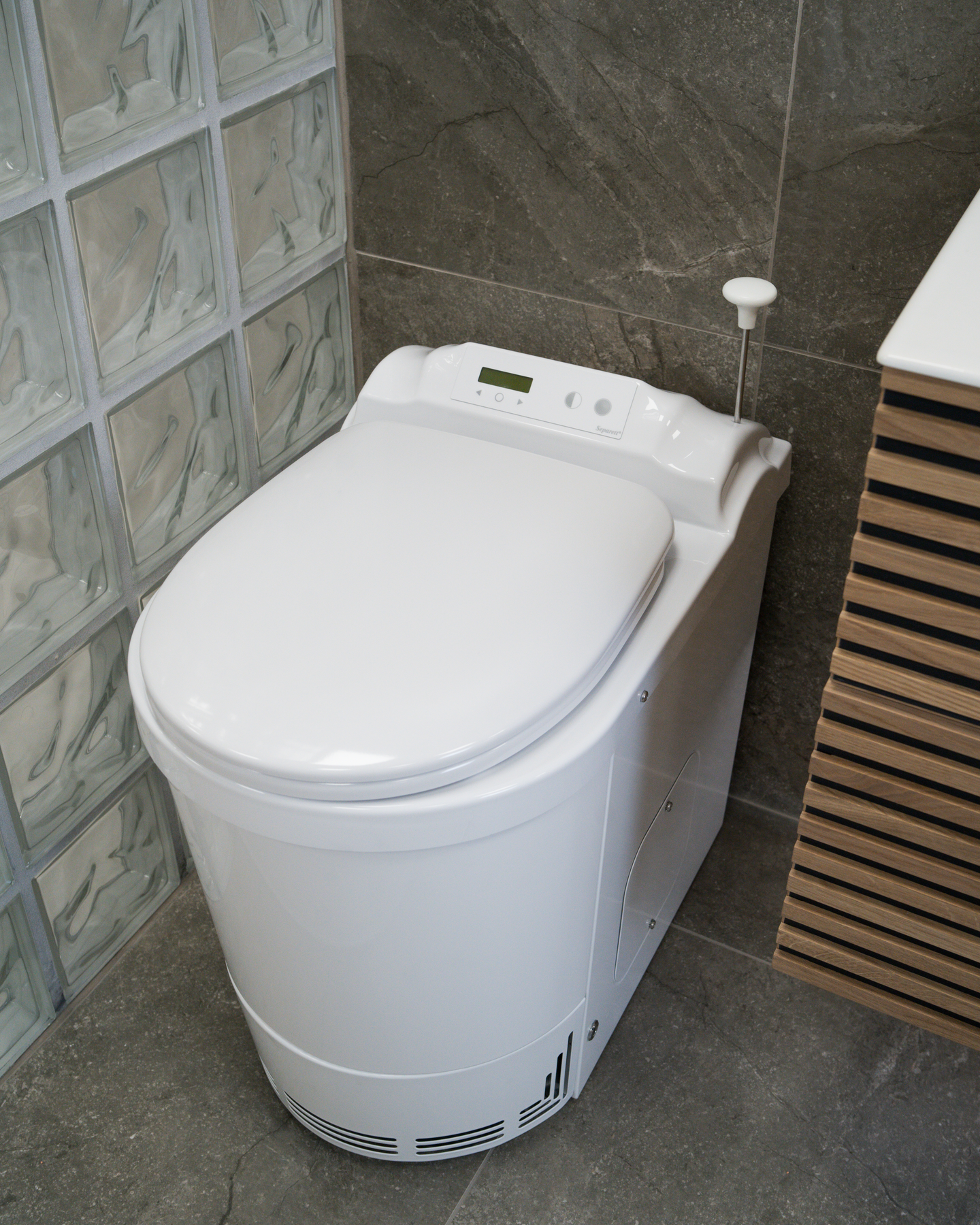 Polttava käymälä Separett Family II