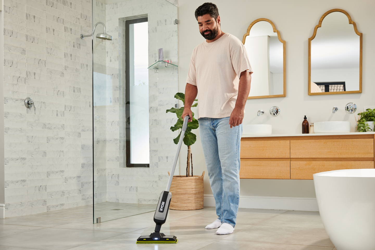 Spray-moppi Ryobi RSM4-120G 4V USB-Lithium-sarja 2,0Ah akulla