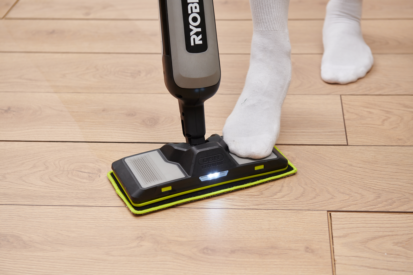 Spray-moppi Ryobi RSM4-120G 4V USB-Lithium-sarja 2,0Ah akulla