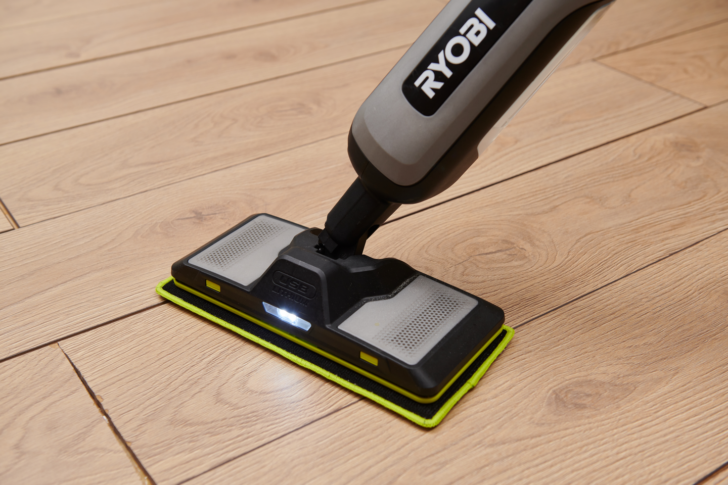 Spray-moppi Ryobi RSM4-120G 4V USB-Lithium-sarja 2,0Ah akulla