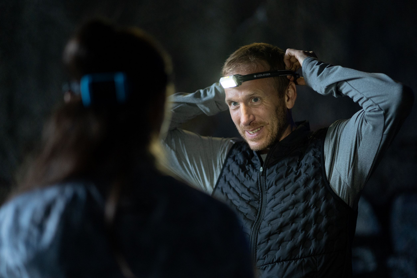 Otsalamppu Ledlenser Neo5R valkoinen sininen 600lm ladattava