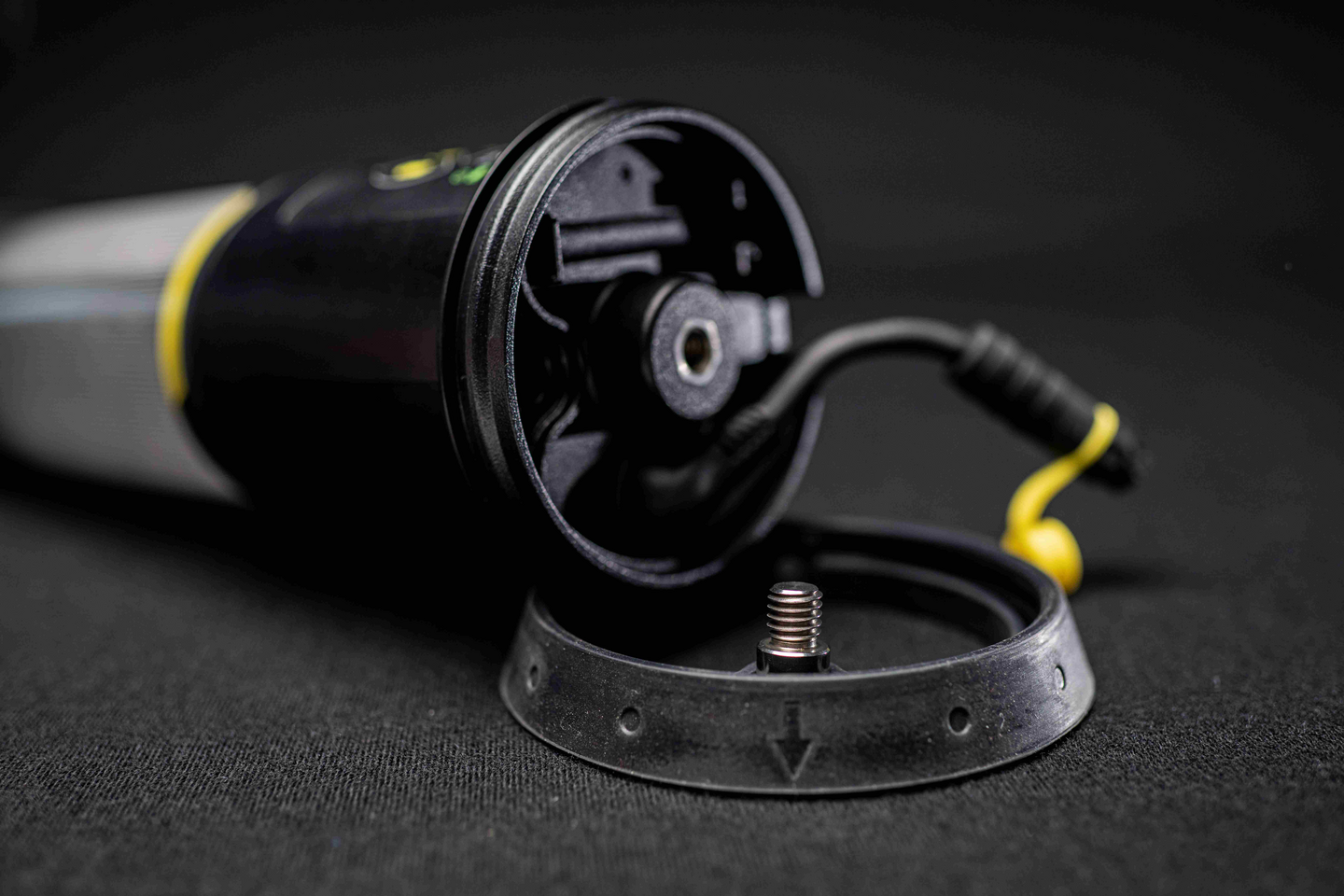 Led-lyhty Ledlenser AL10R Work musta 6300lm ladattava