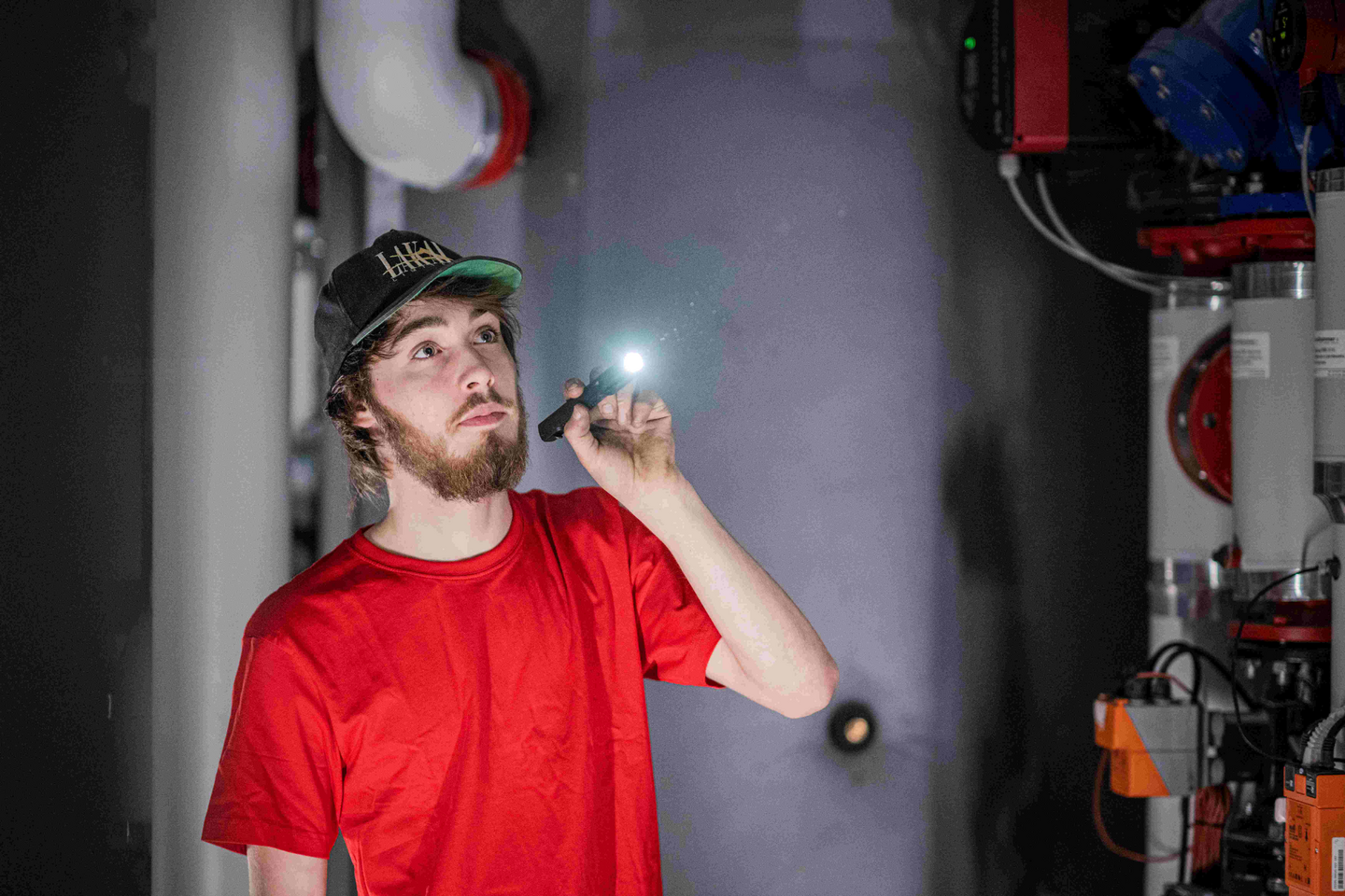 Työvalo Ledlenser W2R Work musta 220lm ladattava