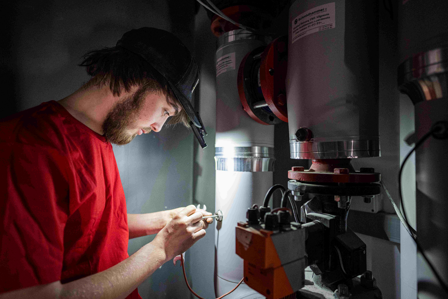 Työvalo Ledlenser W1R Work musta 220lm ladattava