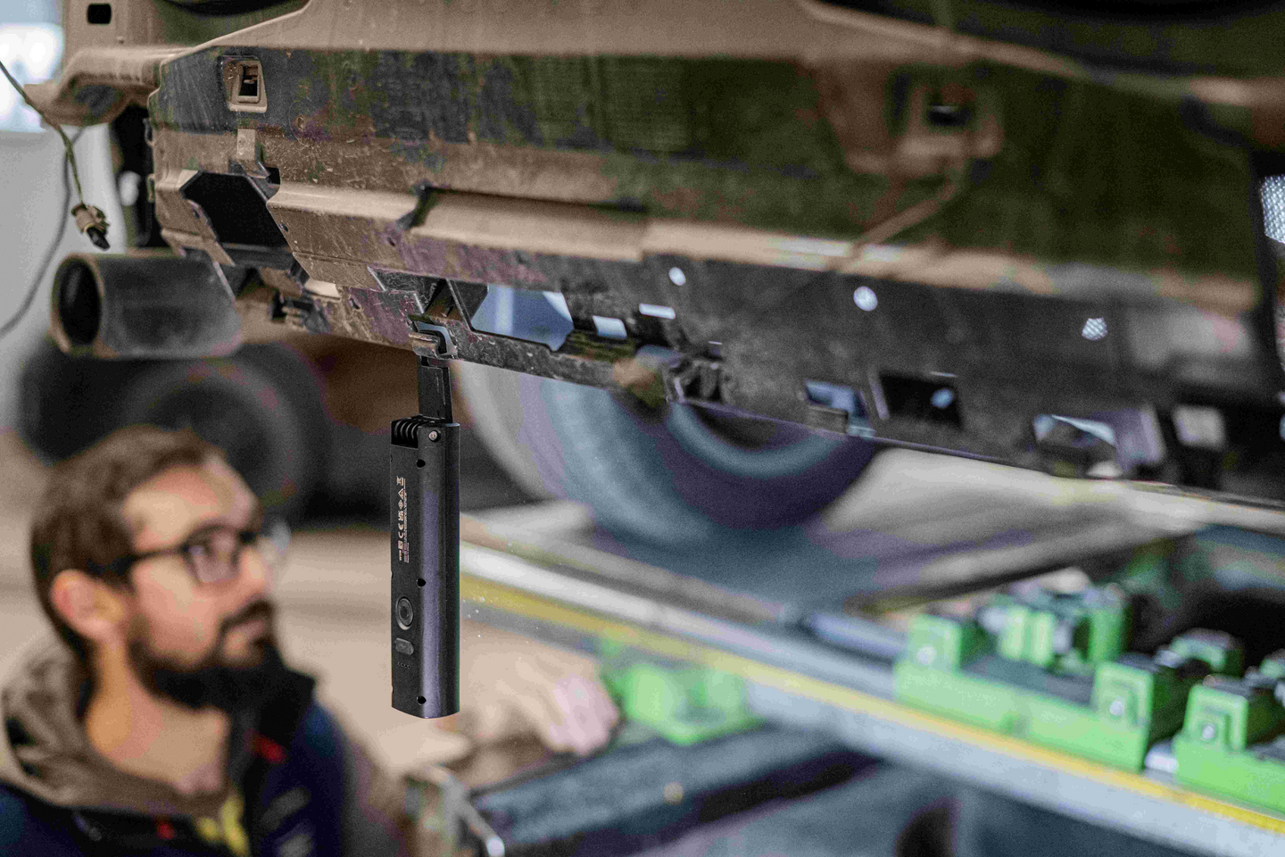 Työvalo Ledlenser W5R Work musta 600lm ladattava