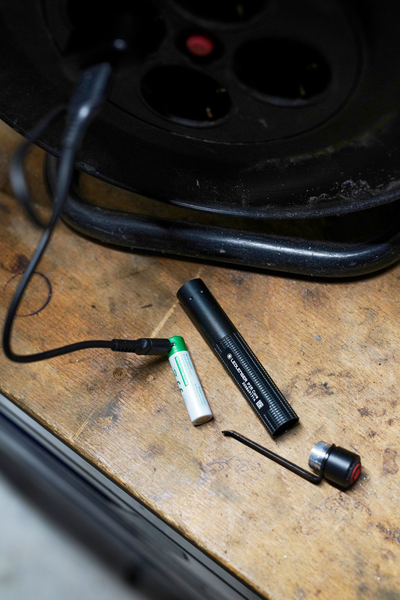 Taskulamppu Ledlenser P2R Core musta 120lm ladattava