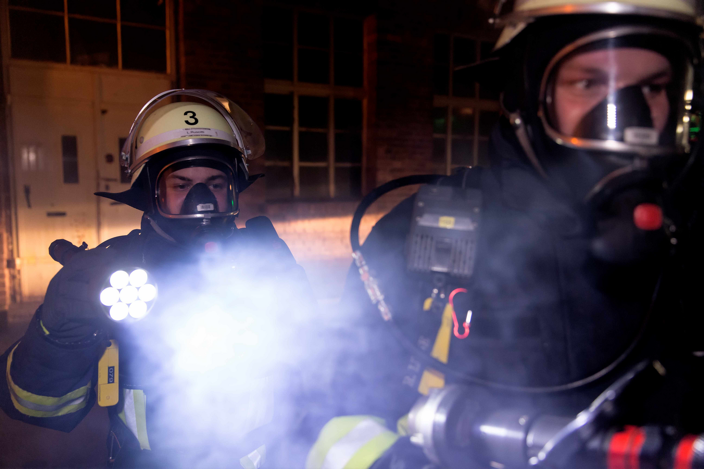 Valonheitin Ledlenser X21R musta 5000lm ladattava