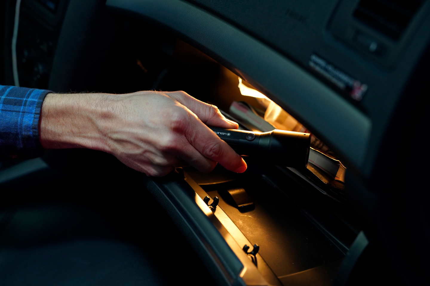 Taskulamppu Ledlenser P6R Core musta 900lm ladattava