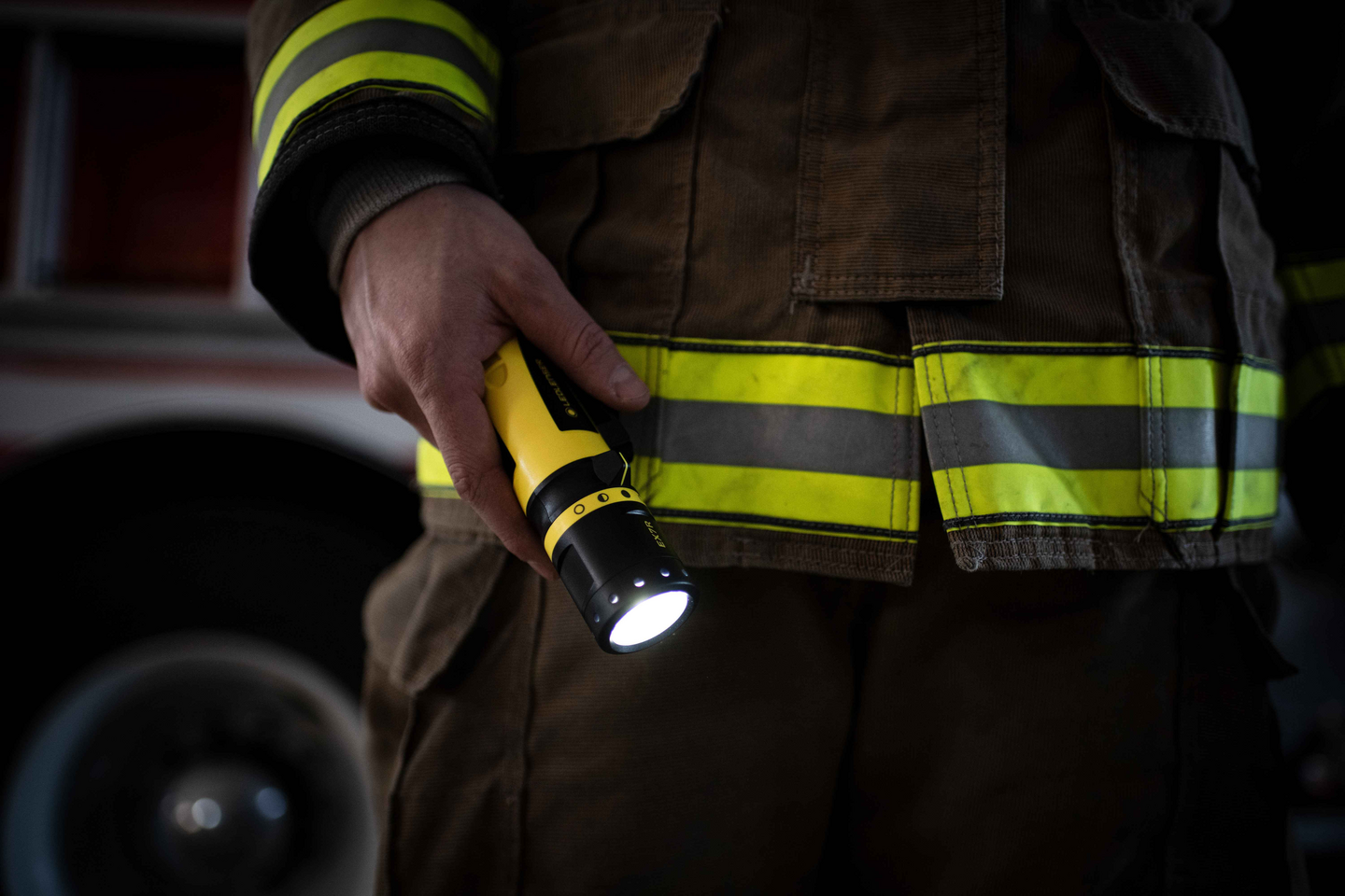 Taskulamppu Ledlenser EX7R keltainen 220lm ladattava