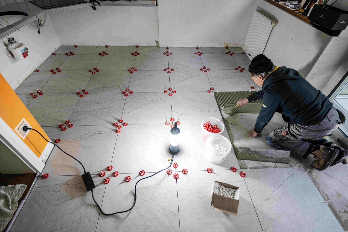 Led-lyhty Ledlenser AL10R Work musta 6300lm ladattava