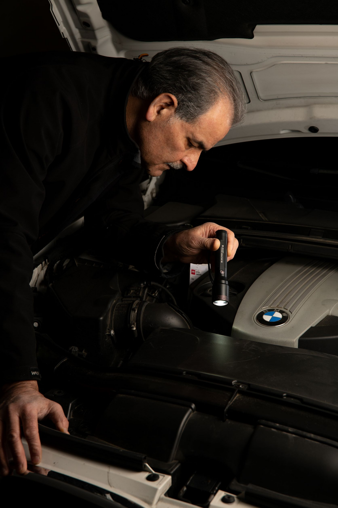 Taskulamppu Ledlenser P6R Core musta 900lm ladattava