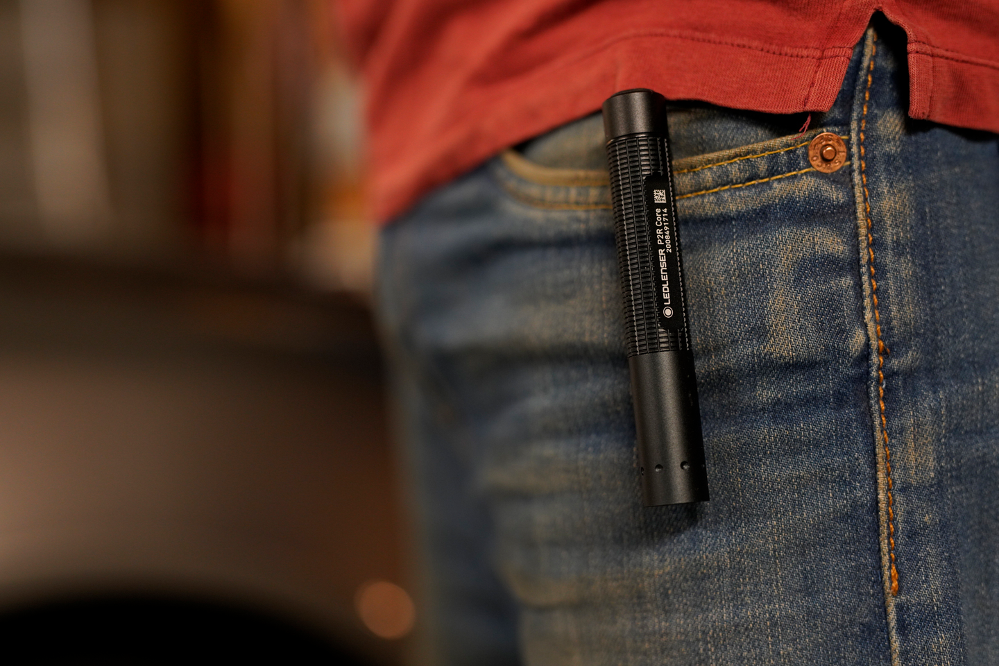 Taskulamppu Ledlenser P2R Core musta 120lm ladattava