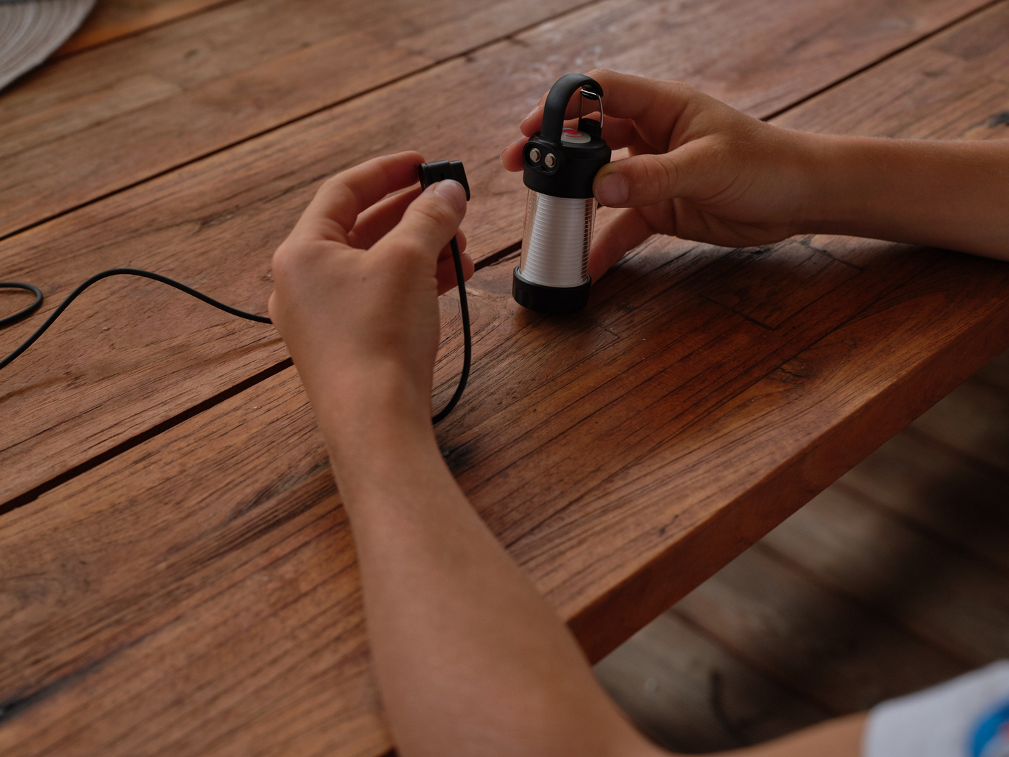 Led-lyhty Ledlenser ML4 musta 300lm ladattava