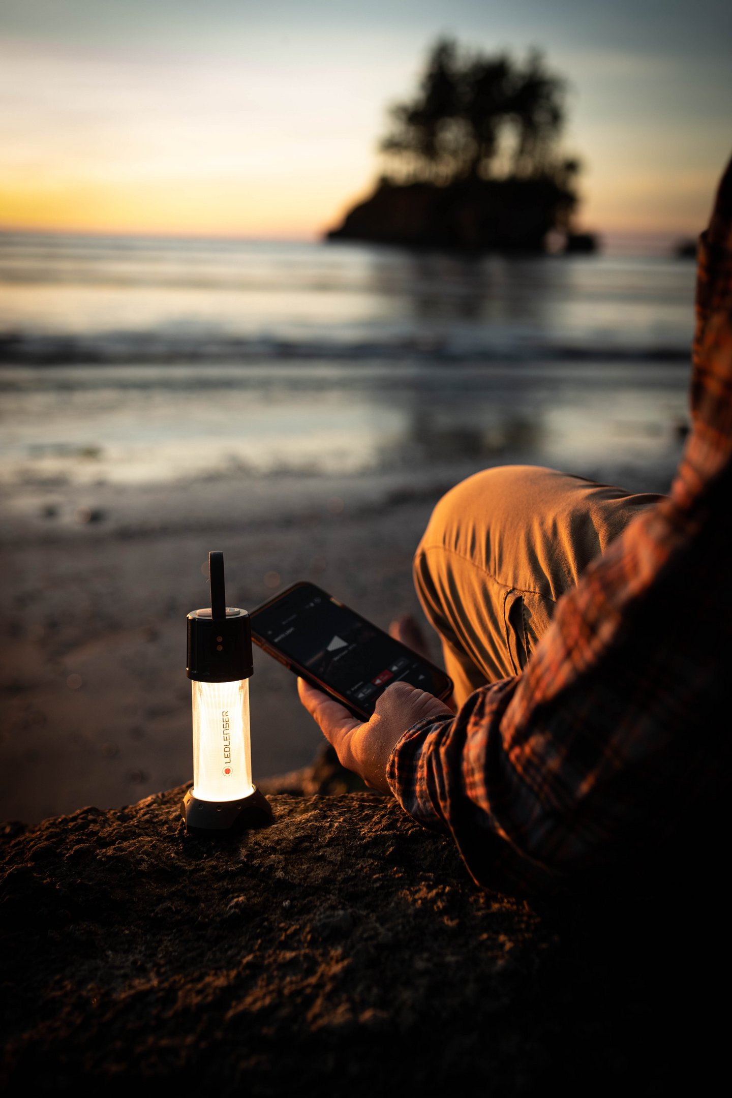 Led-lyhty Ledlenser ML6 Connect lämmin valo musta 750lm ladattava