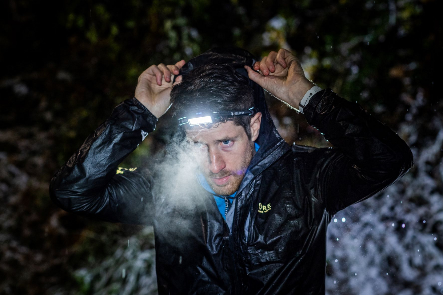 Otsalamppu Ledlenser Neo9R musta 1200lm ladattava