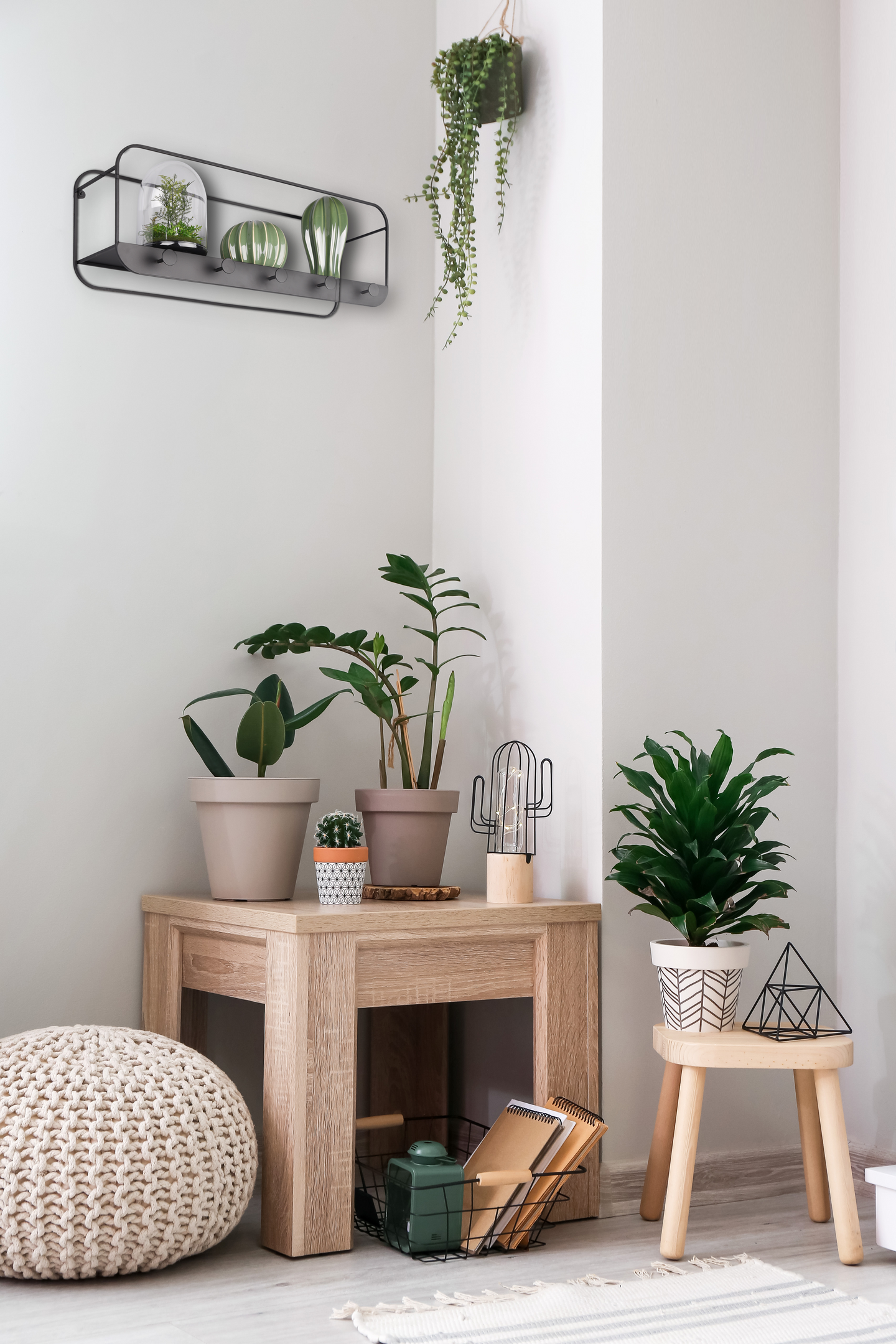 Seinähylly M&M Linda musta