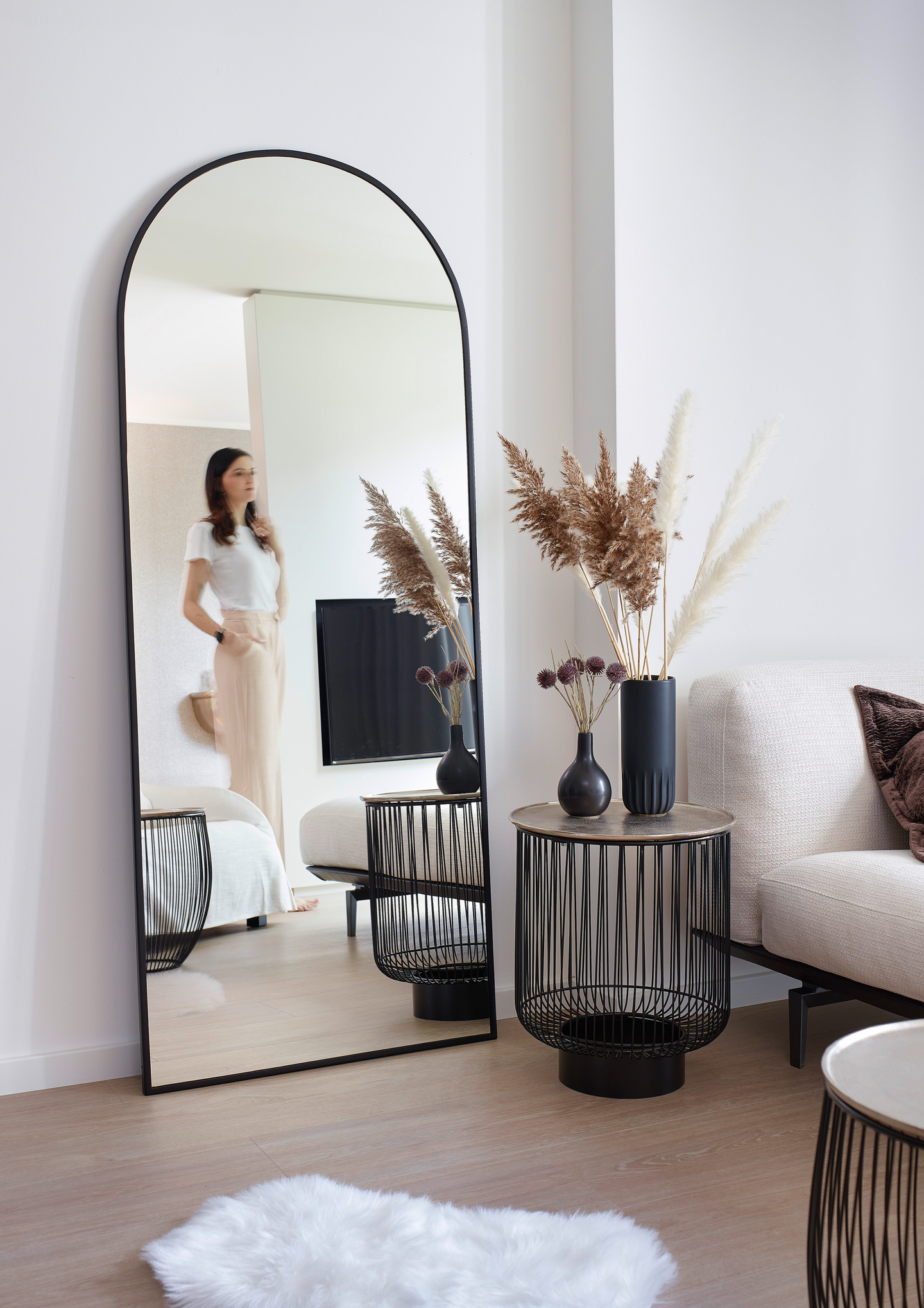 Peili M&M Julia 70x170cm musta kaarevalla yläosalla