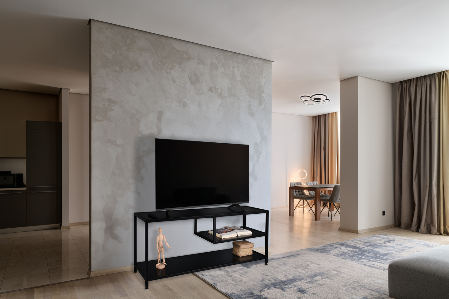 Tv-taso M&M Theresa musta