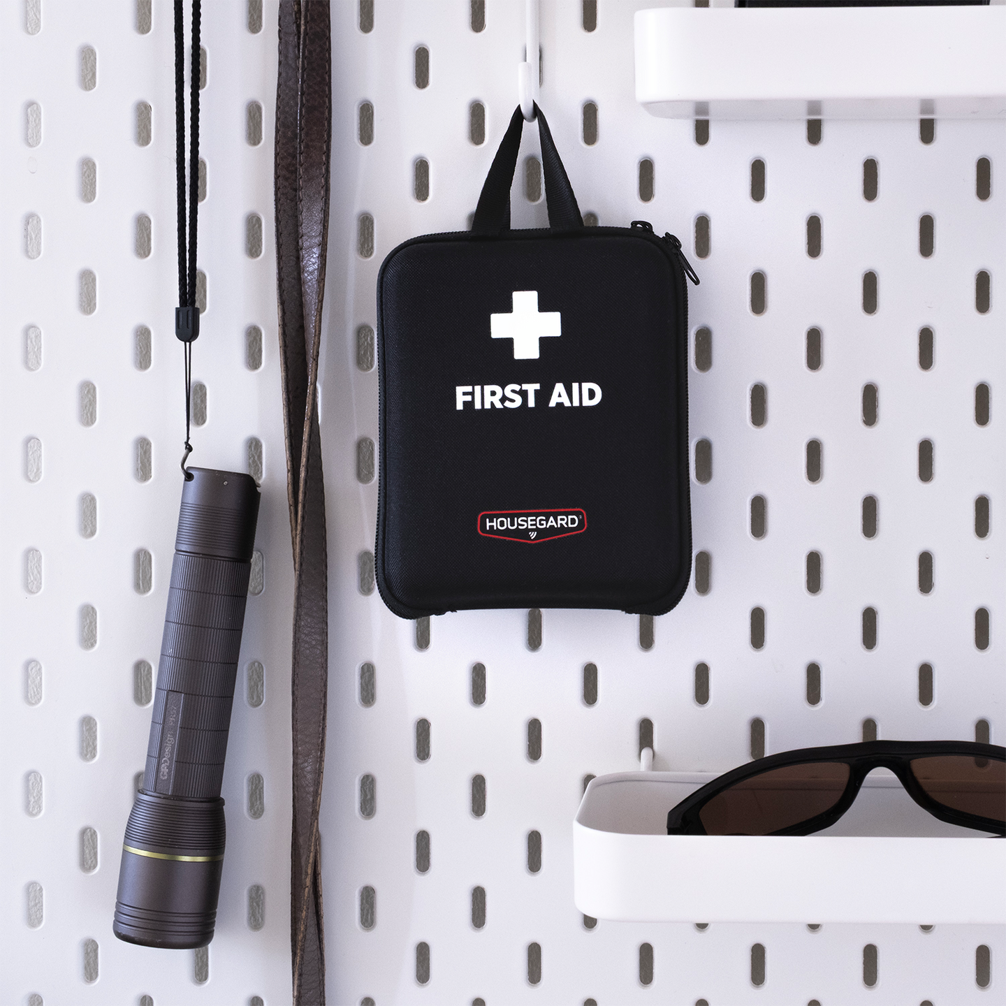 Ensiapulaukku Housegard Kompakti