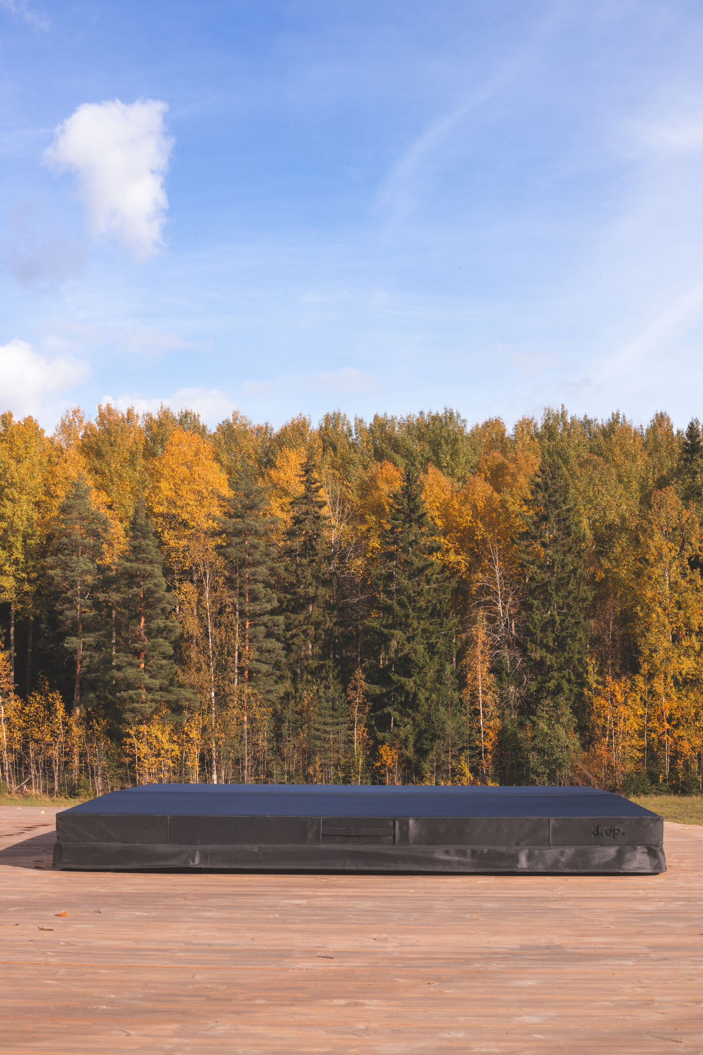 Ulkoporealtaan kansi Drop musta 190x190 cm