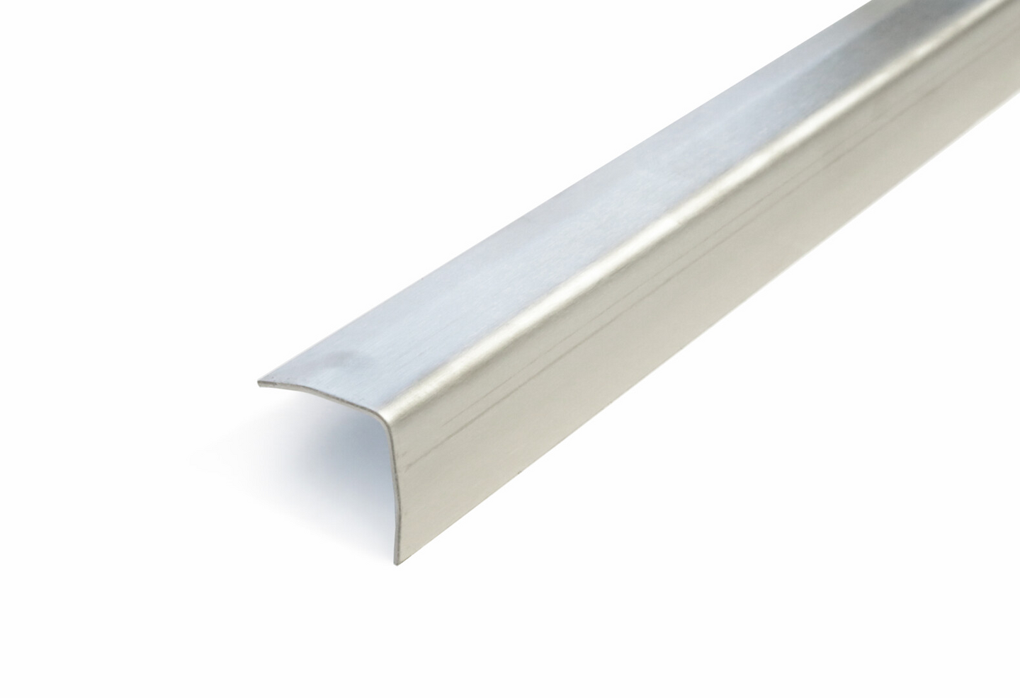 Kulmasuojalista 30x30x0,8mm hiottu RST nekatut reunat 3000mm