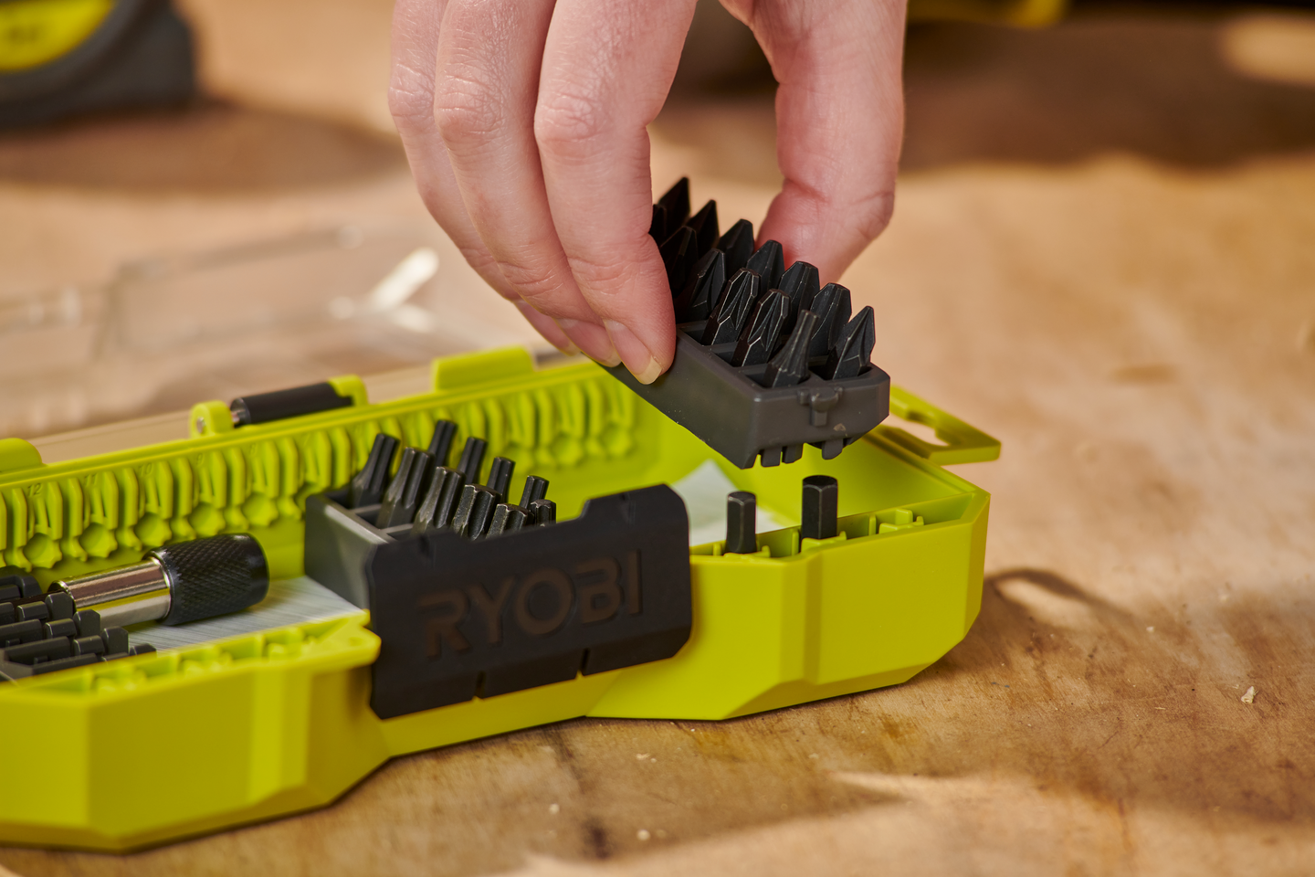 Ruuvauskärkisarja Ryobi RARXSD31 31-osainen