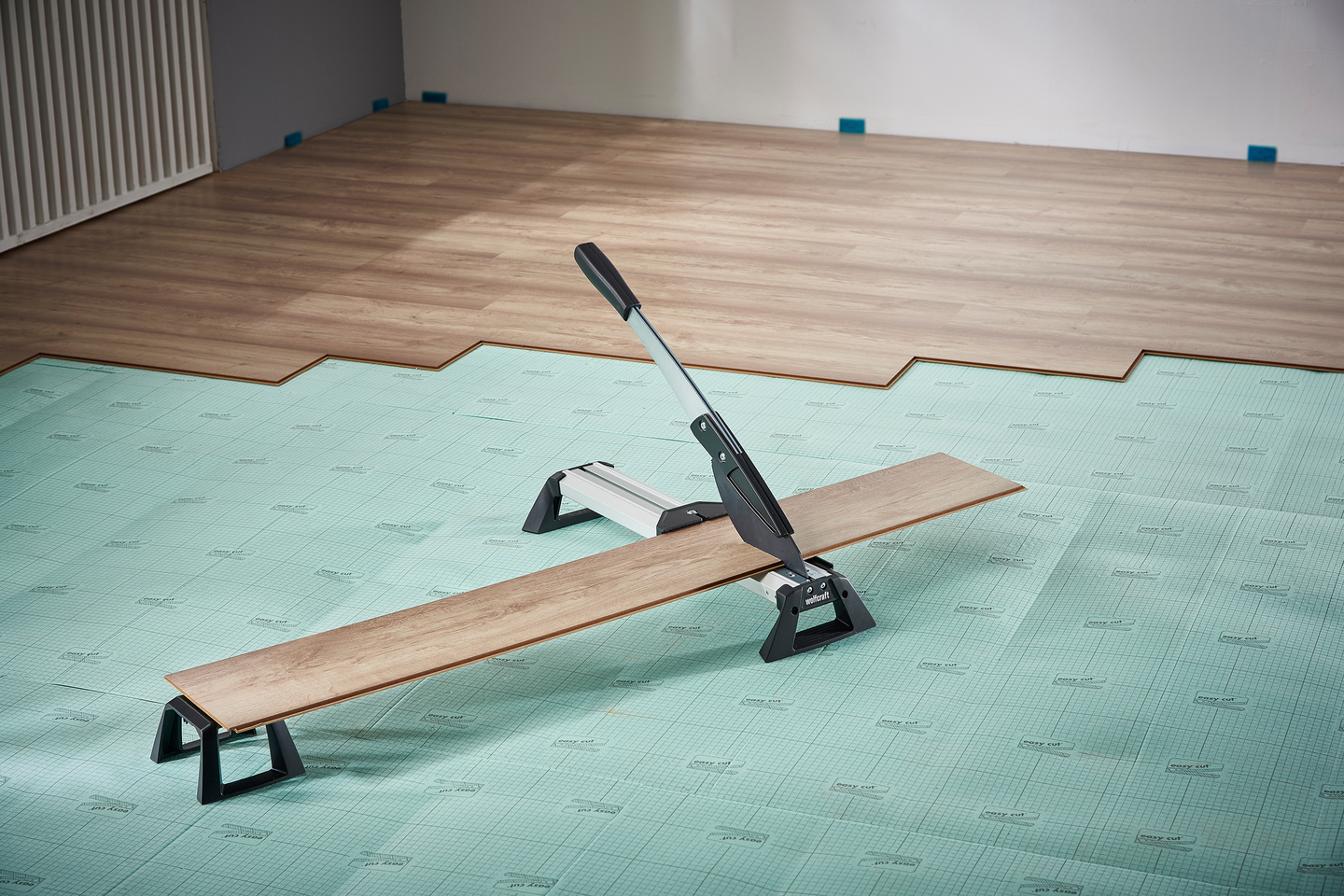 Vinyyli- ja laminaattileikkuri Wolfcraft VLC800