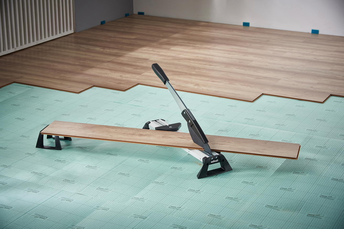 Vinyyli- ja laminaattileikkuri Wolfcraft VLC800