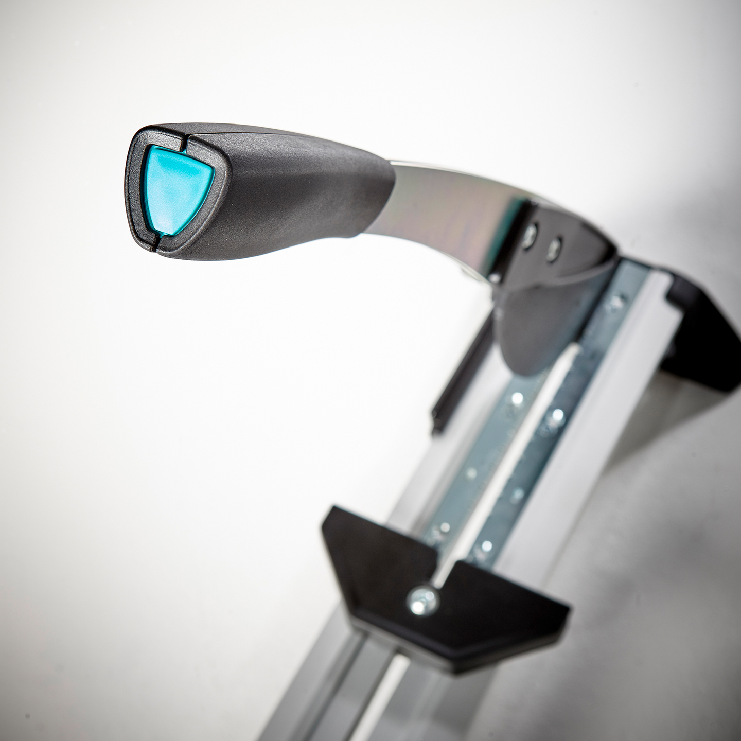 Vinyyli- ja laminaattileikkuri Wolfcraft VLC800