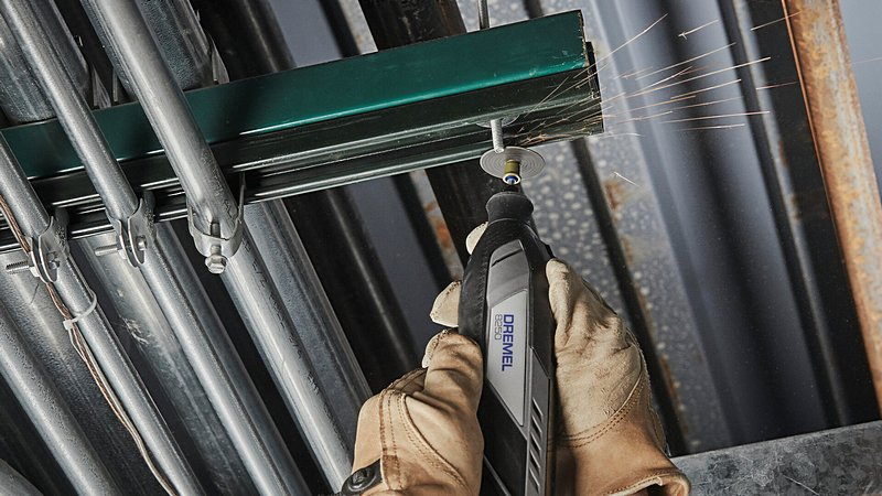 Akkumonitoimityökalu Dremel 8250-5/65 12V 2x2,0Ah